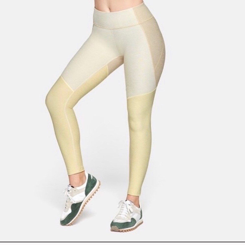 Outdoor Voices 7/8 tri color legging